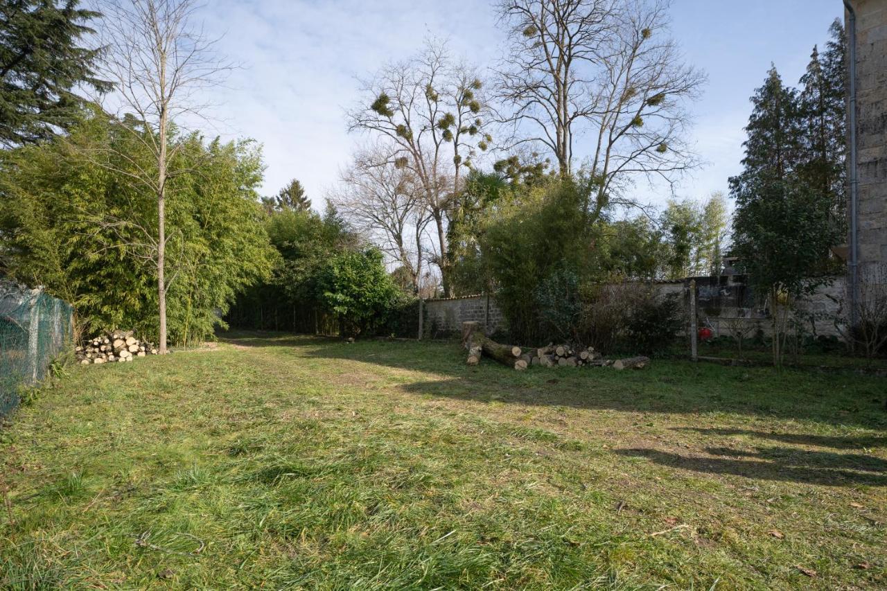 Maison De Ville Avec Jardin "La Coquette" Jonzac Exterior foto